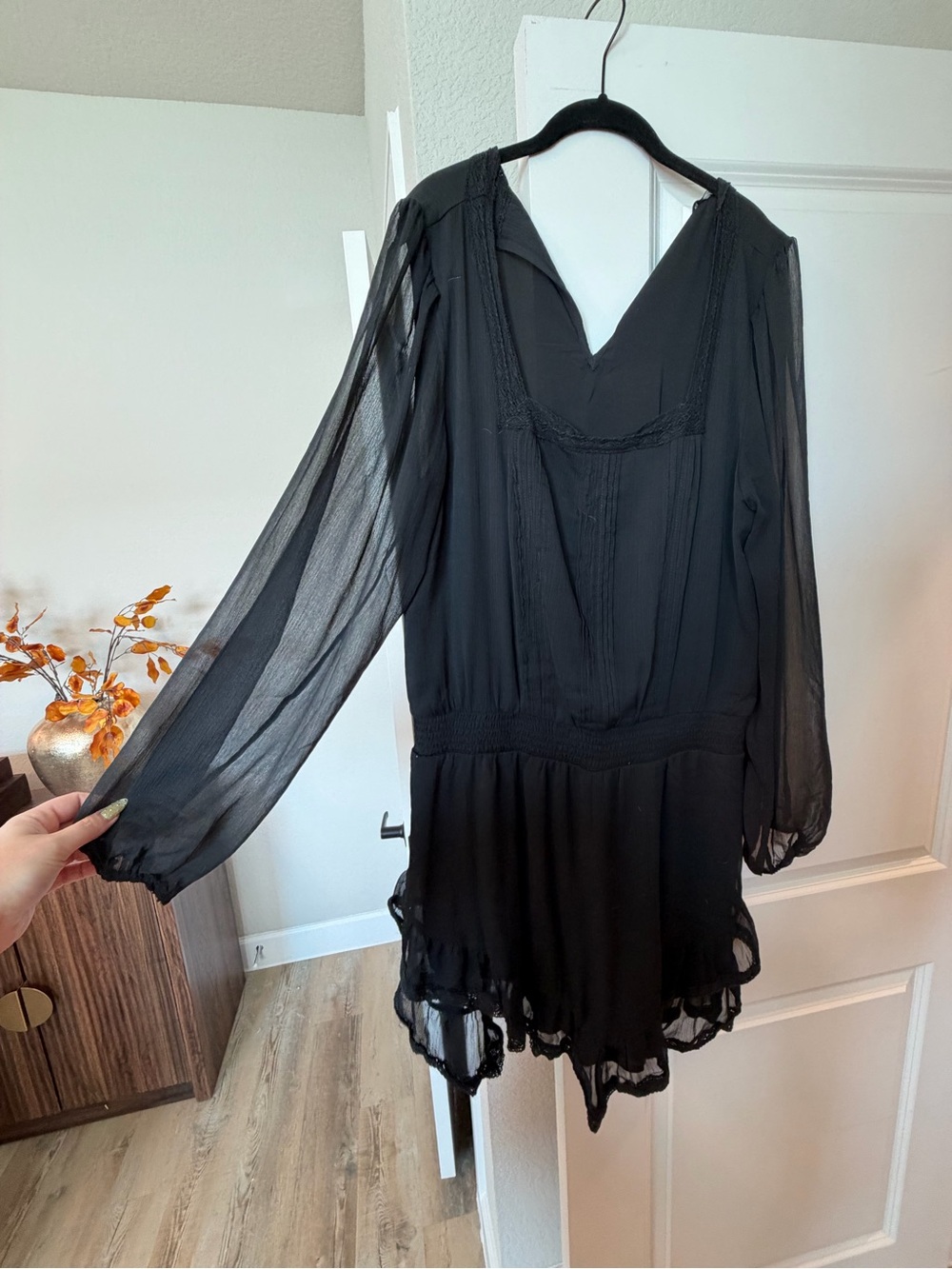 Abercrombie & Fitch Black Long-Sleeve V-Neck Dress